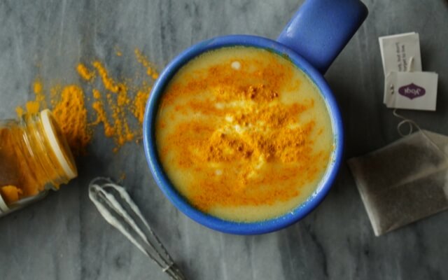 Turmeric-Spiced Chai Latte | Yogi Tea
